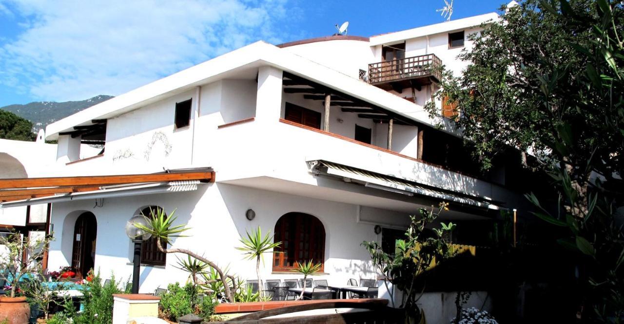 Hotel Pop Cala Gonone Ngoại thất bức ảnh